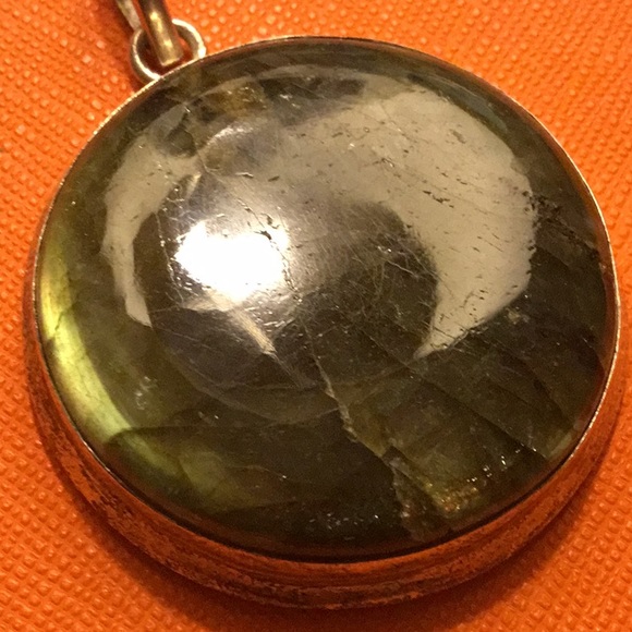 Large Labridorite Pendant - Picture 2 of 4